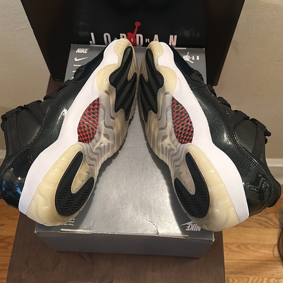 Air jordan 11. Retro (Low) 72-10 - Picture 7 of 10